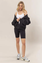 Load image into Gallery viewer, Black Oversized Bomber Puffer Jacket
