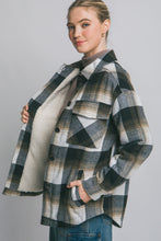 Load image into Gallery viewer, Black Plaid Button Up Jacket With Sherpa Lining
