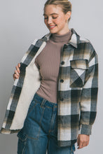 Load image into Gallery viewer, Black Plaid Button Up Jacket With Sherpa Lining
