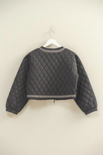 Load image into Gallery viewer, Black Quilted Floral Embroidered Padding Jacket
