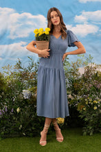 Load image into Gallery viewer, Blue V-Neck Short Sleeve Midi Dress

