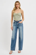 Load image into Gallery viewer, Medium Wash High Rise Wide Leg Baggy Jeans
