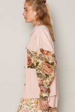 Load image into Gallery viewer, Pink Floral Sleeve Shacket
